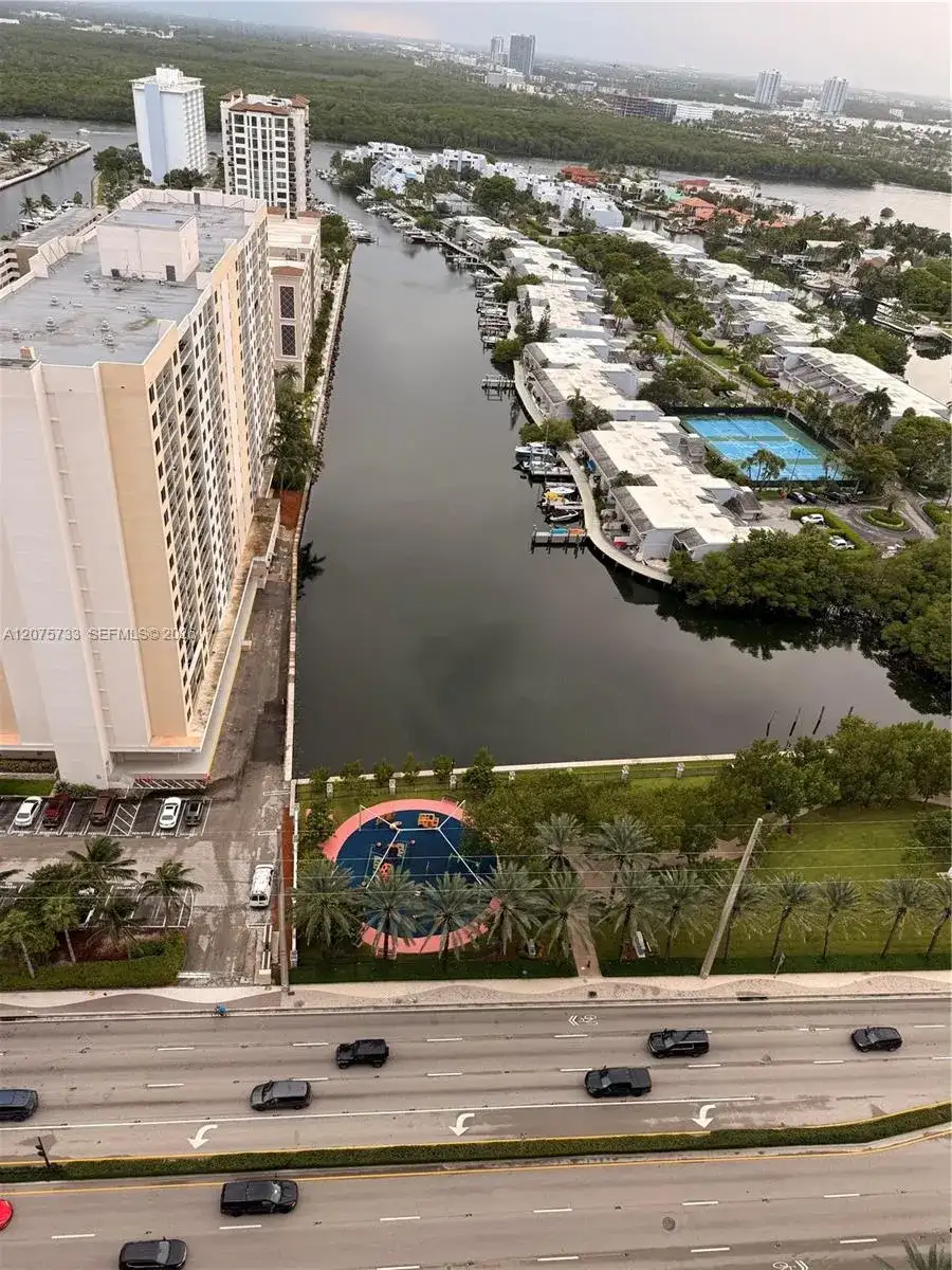 16001 SW Collins Ave # 2406, Sunny Isles Beach FL 33160 photo 5