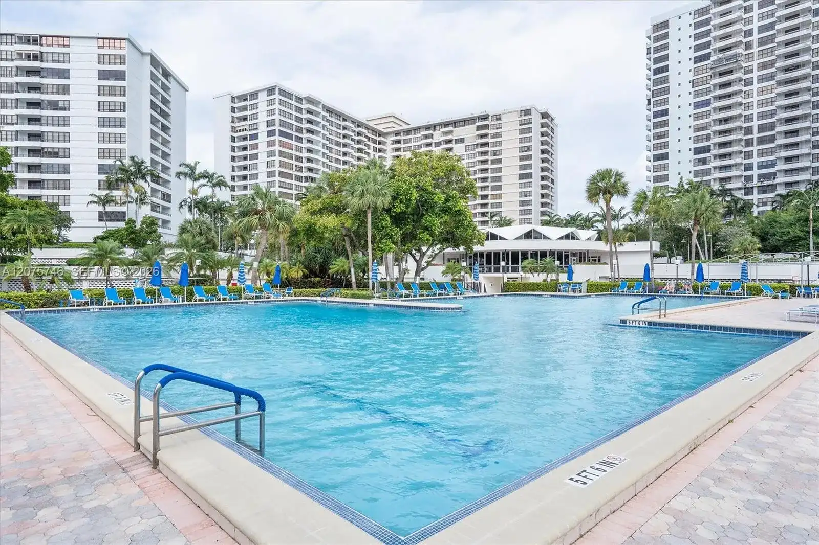 600 Three Islands Blvd # 305, Hallandale Beach FL 33009