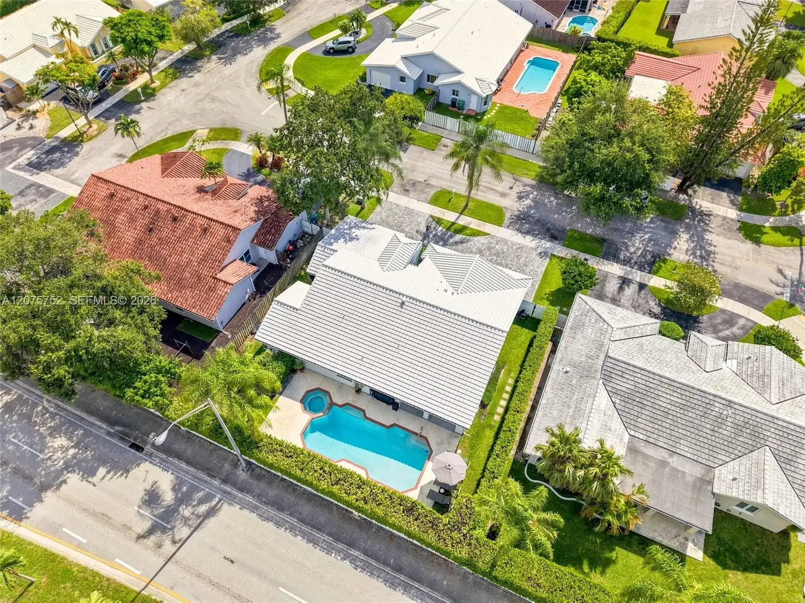 8250 SW 86th Ct, Miami FL 33143 photo 3