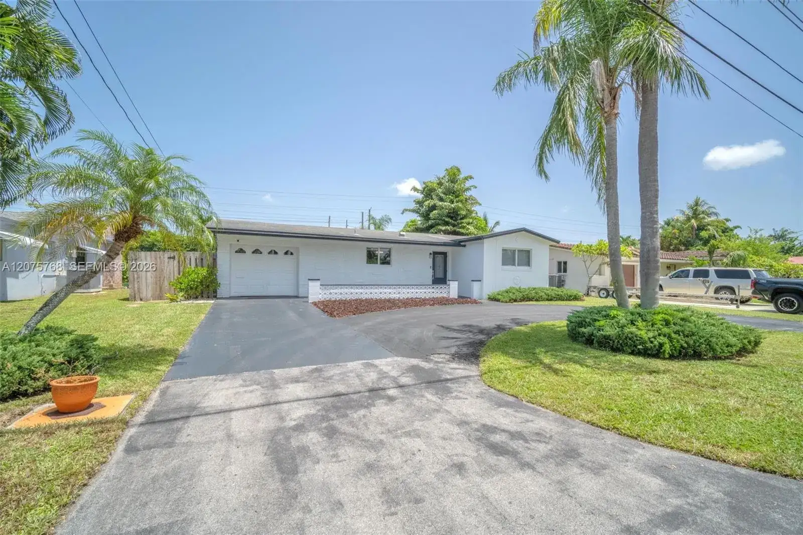 4448 SW 37th Ave, Dania Beach FL 33312 photo 2