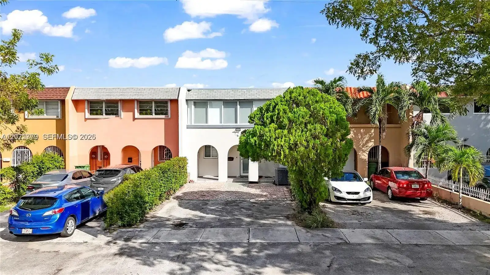 7025 W 3rd Ct, Hialeah FL 33014 photo 2