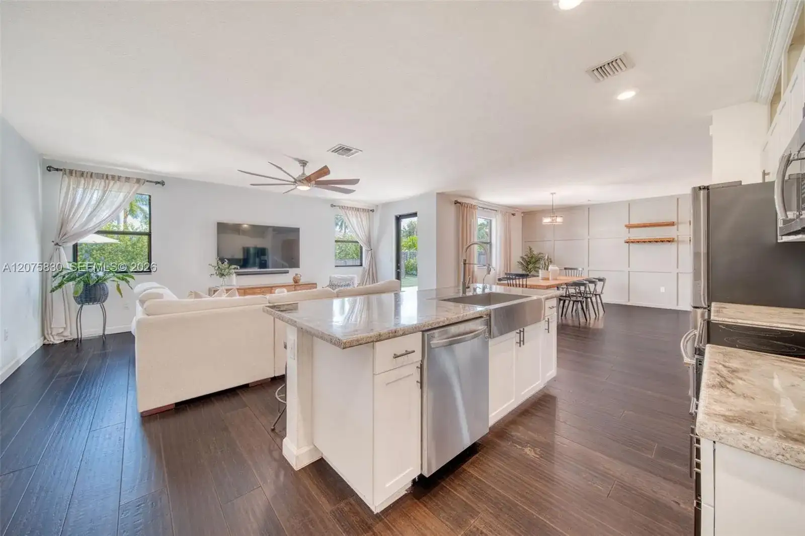 2655 SE 1st St, Homestead FL 33033 photo 4