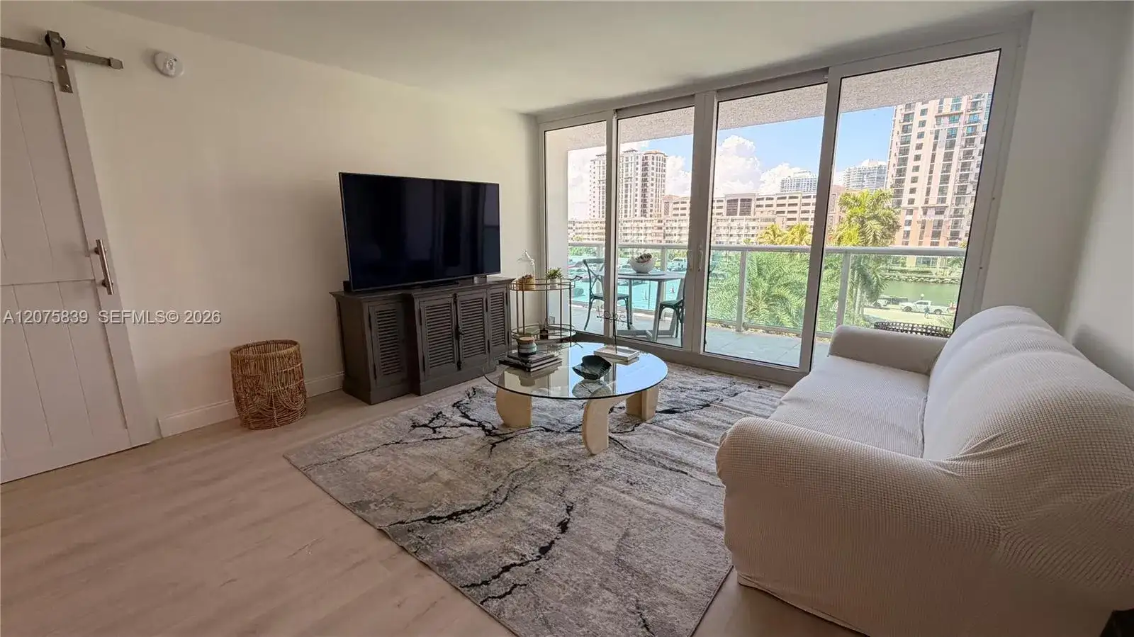 100 Bayview Dr # 431, Sunny Isles Beach FL 33160 photo 5
