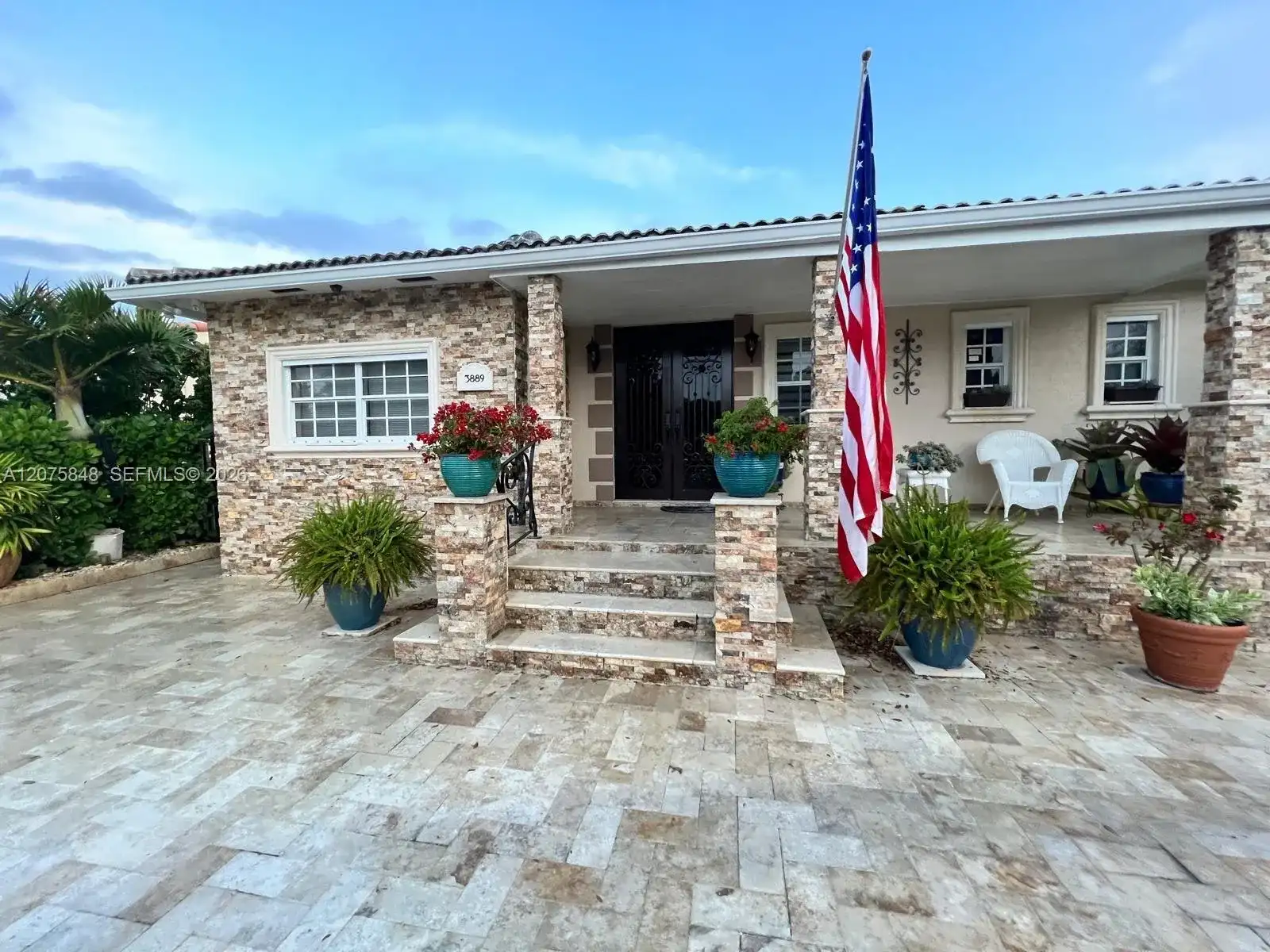 3889 NW 5th St, Miami FL 33126