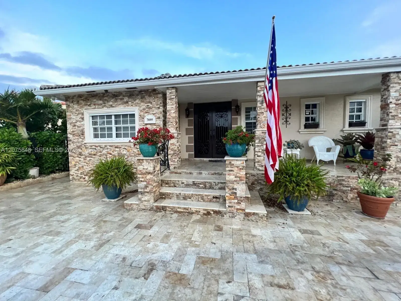 3889 NW 5th St, Miami FL 33126