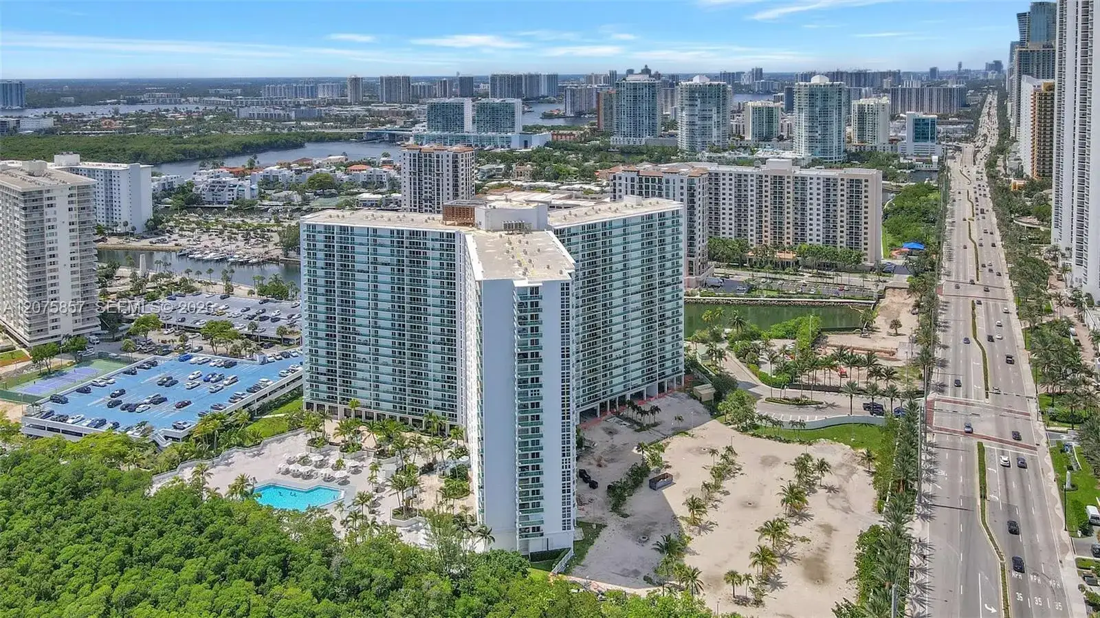 100 Bayview Dr # 502, Sunny Isles Beach FL 33160 photo 2
