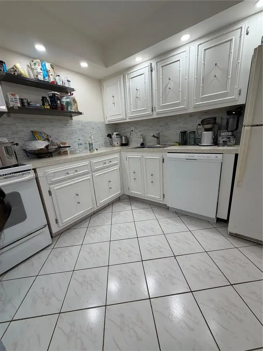 2000 Atlantic Shores Blvd # 407, Hallandale Beach FL 33009 photo 5