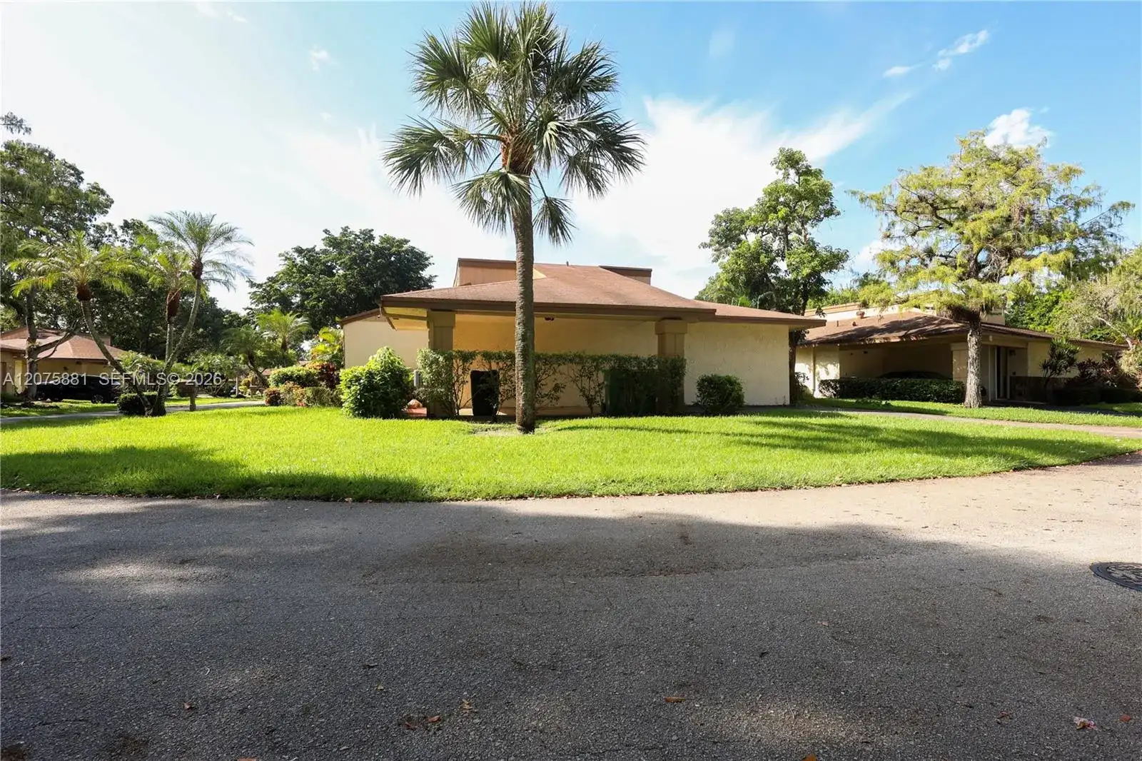8050 Palmetto Palm Cir # 55, Tamarac FL 33321 photo 2