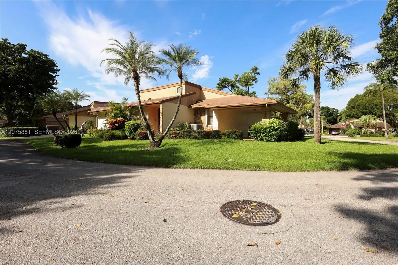 8050 Palmetto Palm Cir # 55, Tamarac FL 33321 photo 3