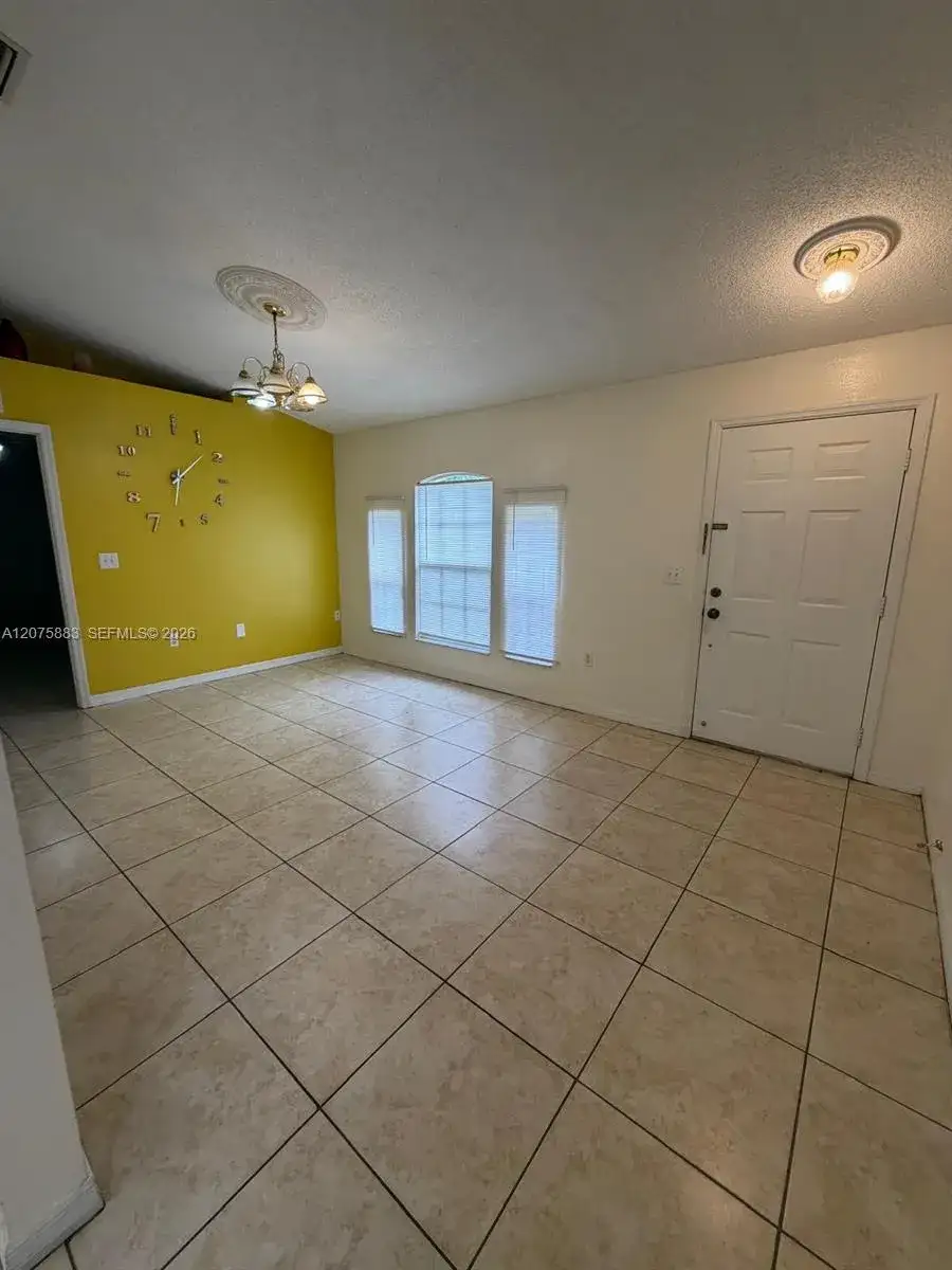 653 Bluebill Ct, Poinciana FL 34759 photo 3