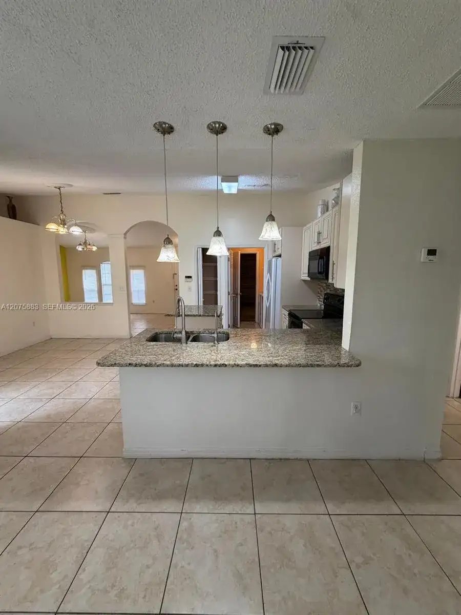 653 Bluebill Ct, Poinciana FL 34759 photo 5