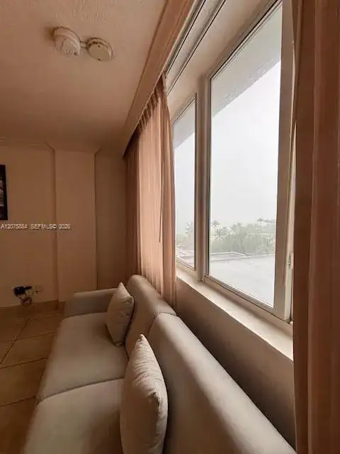 19201 Collins Ave # 303, Sunny Isles Beach FL 33160 photo 5