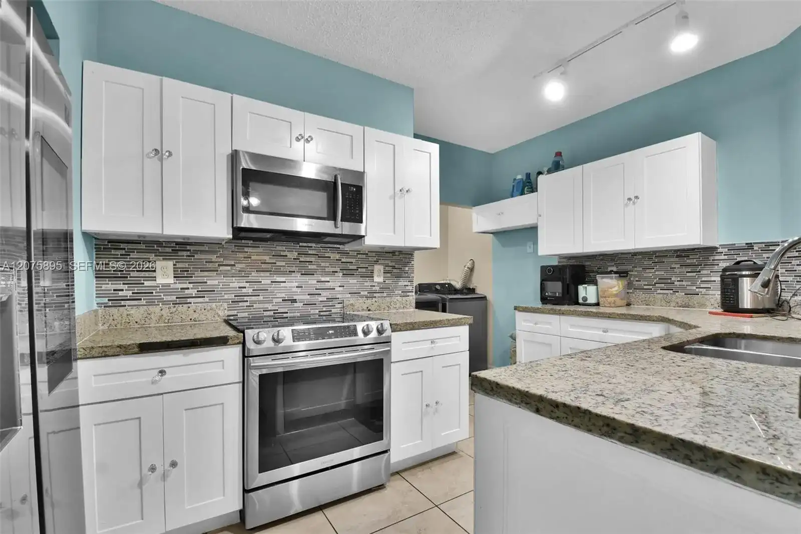 1419 Avon Ln # 216, North Lauderdale FL 33068