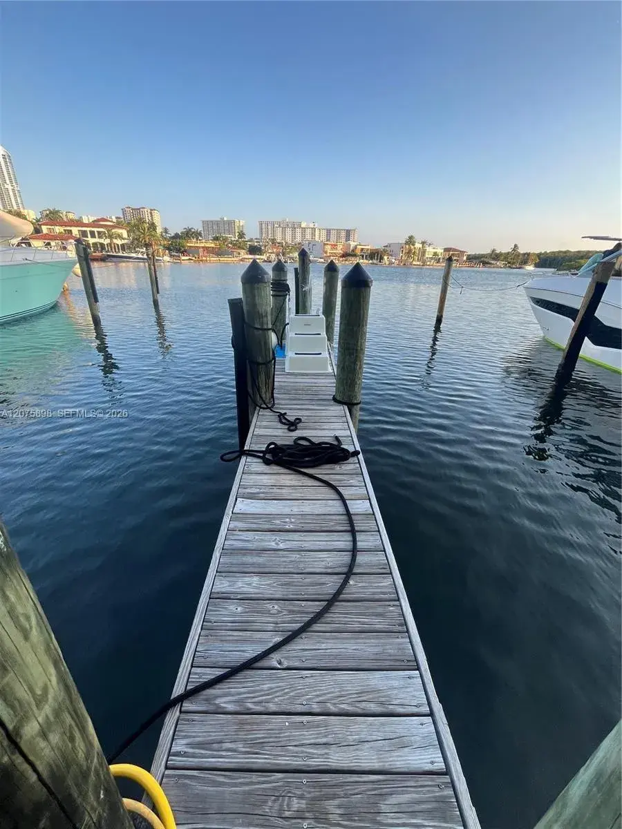 400 Sunny Isles Blvd, Sunny Isles Beach FL 33160