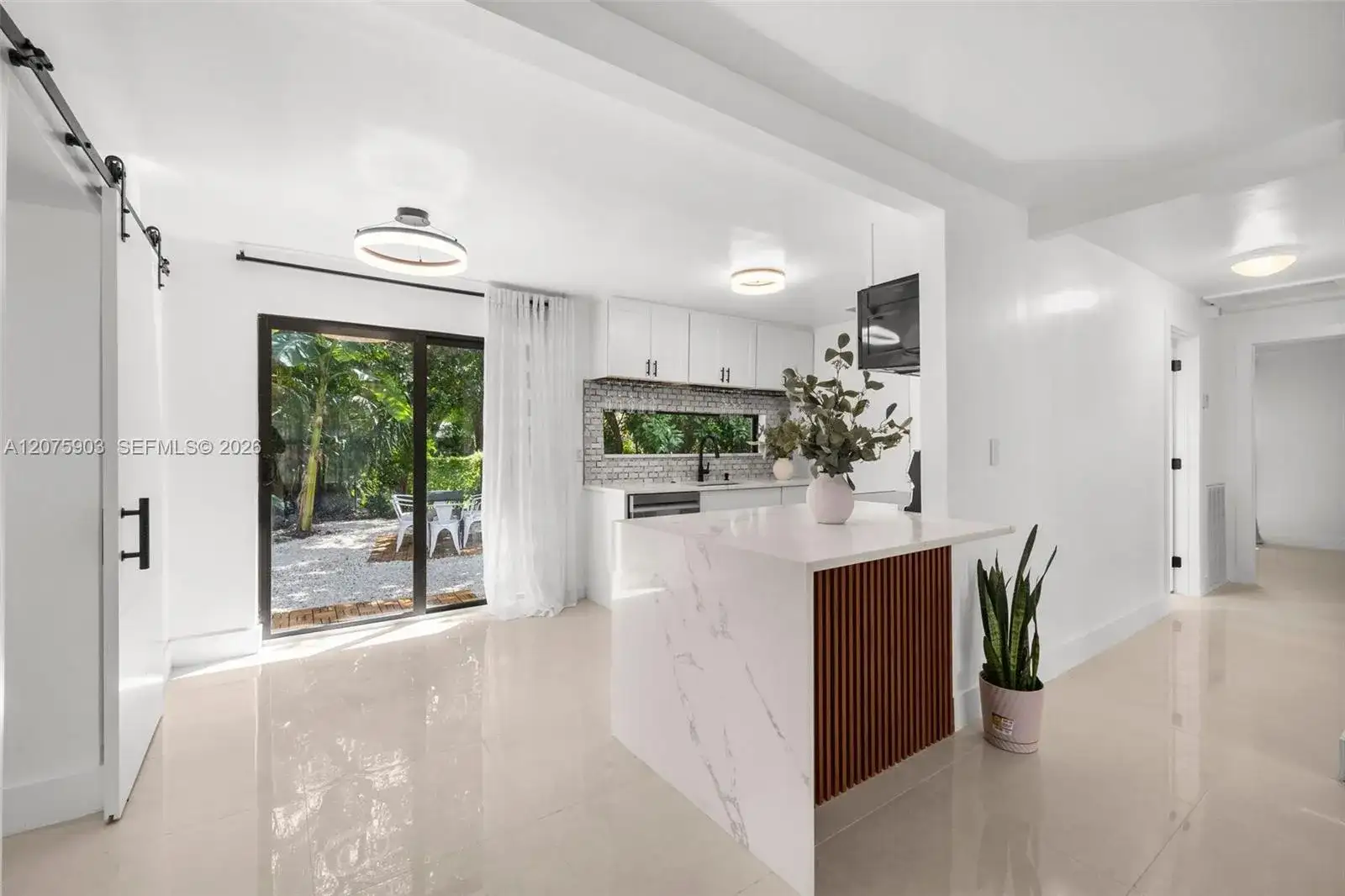 5741 Simms St, Hollywood FL 33021 photo 5