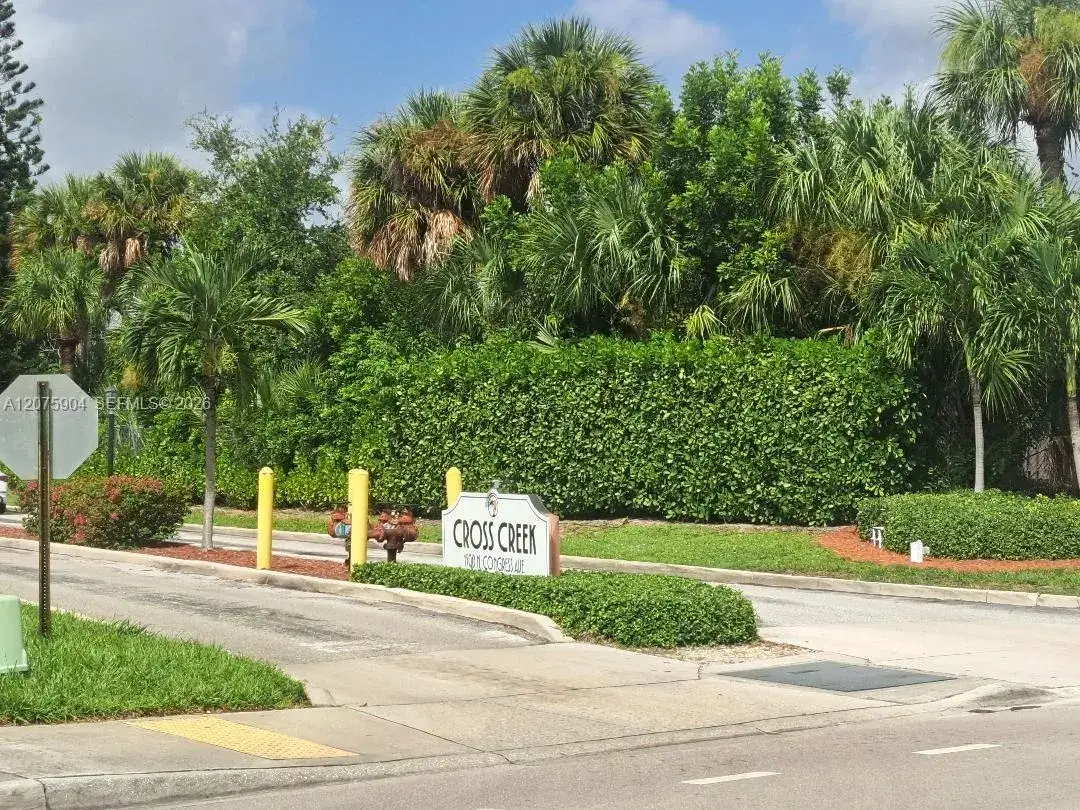 1500 N Congress Ave # C18, West Palm Beach FL 33401