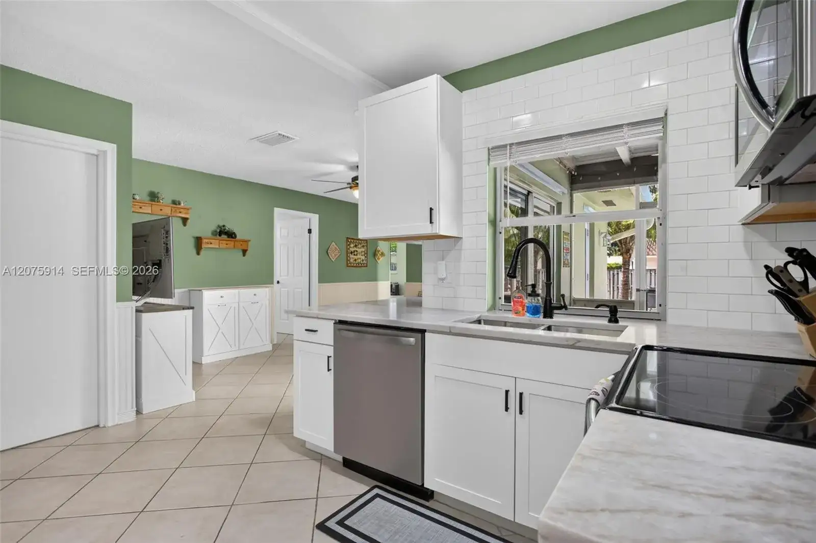 10320 NW 42nd Dr, Coral Springs FL 33065 photo 5