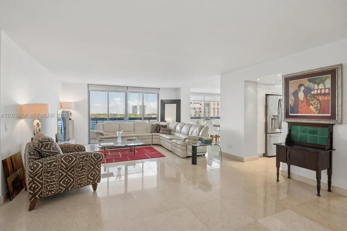 3500 Mystic Pointe Dr # 805, Aventura FL 33180