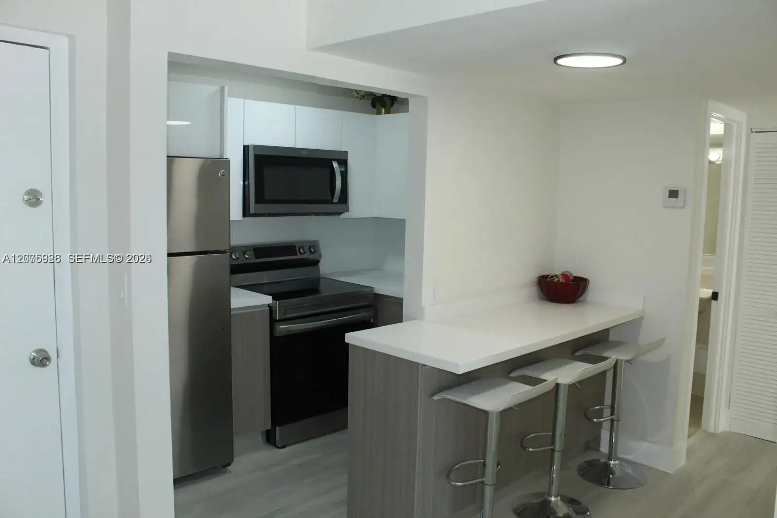 899 West Ave # 7E, Miami Beach FL 33139 photo 4