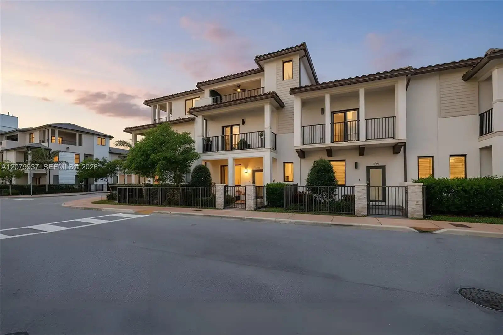 4256 NW 83rd Ave, Doral FL 33166