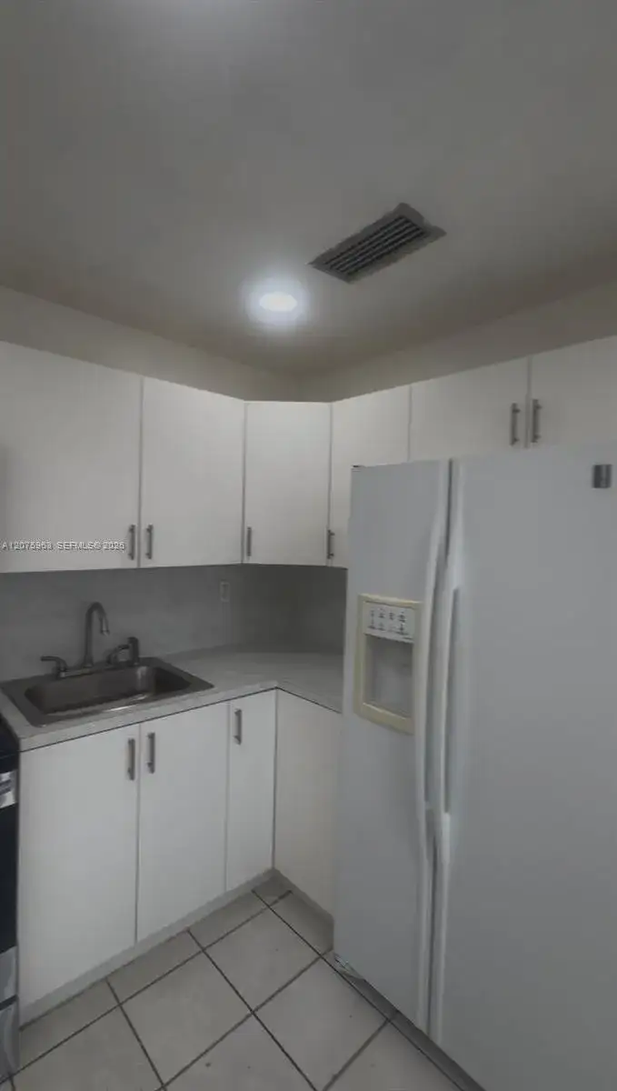 3821 SW 89th Ct, Miami FL 33165 photo 4