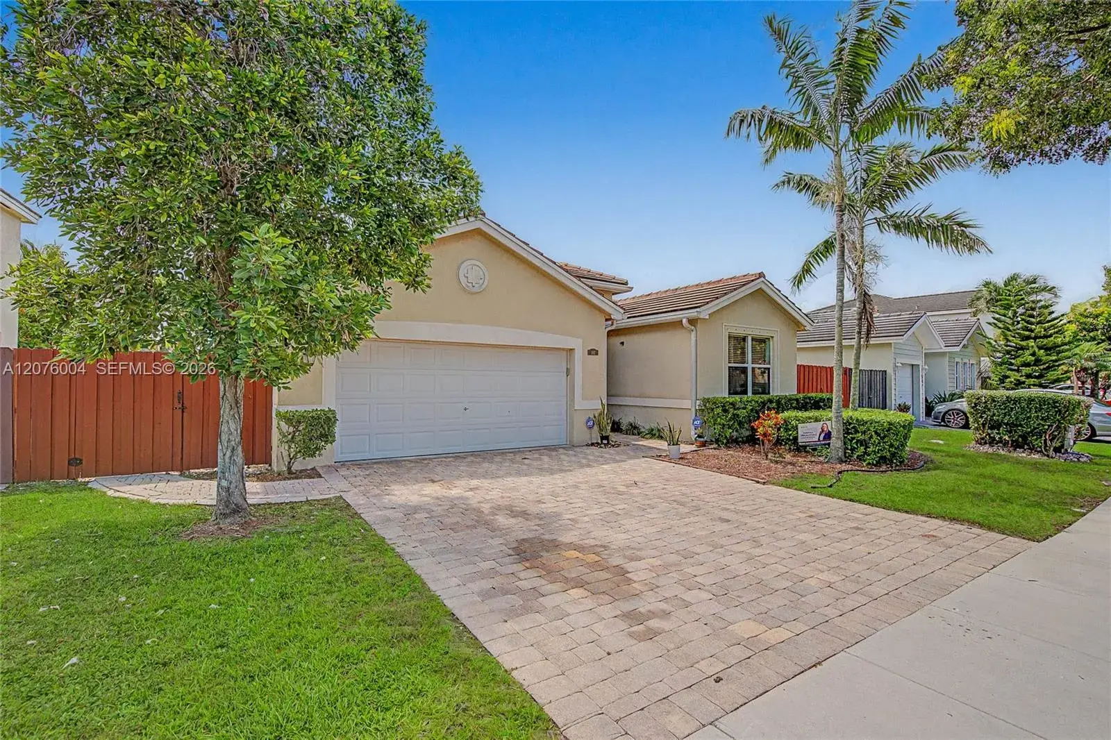 527 SE 31st Ave, Homestead FL 33033
