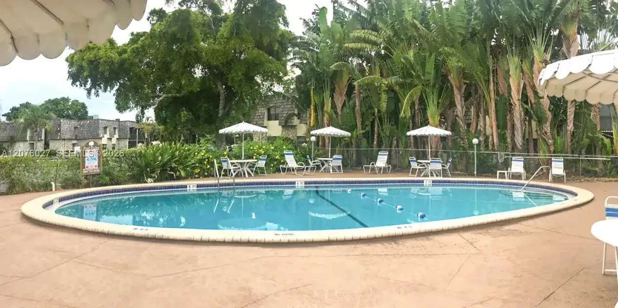 3101 Oakland Shores Dr # H207, Oakland Park FL 33309 photo 2