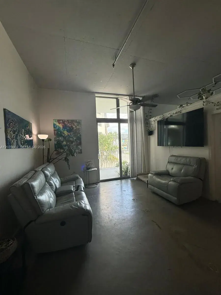 2100 Van Buren St # 216, Hollywood FL 33020