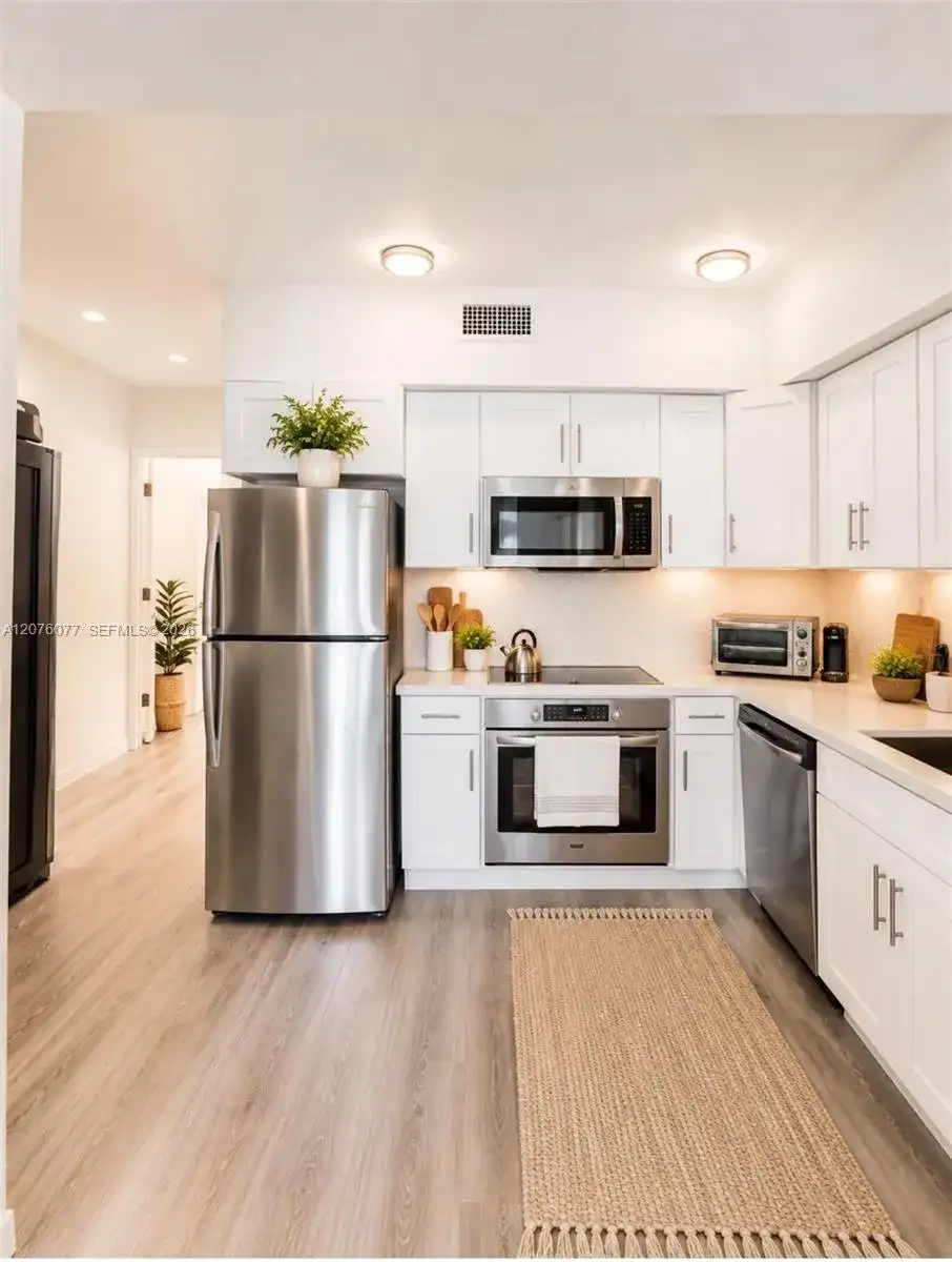 810 7th St # 106, Miami Beach FL 33139 photo 5