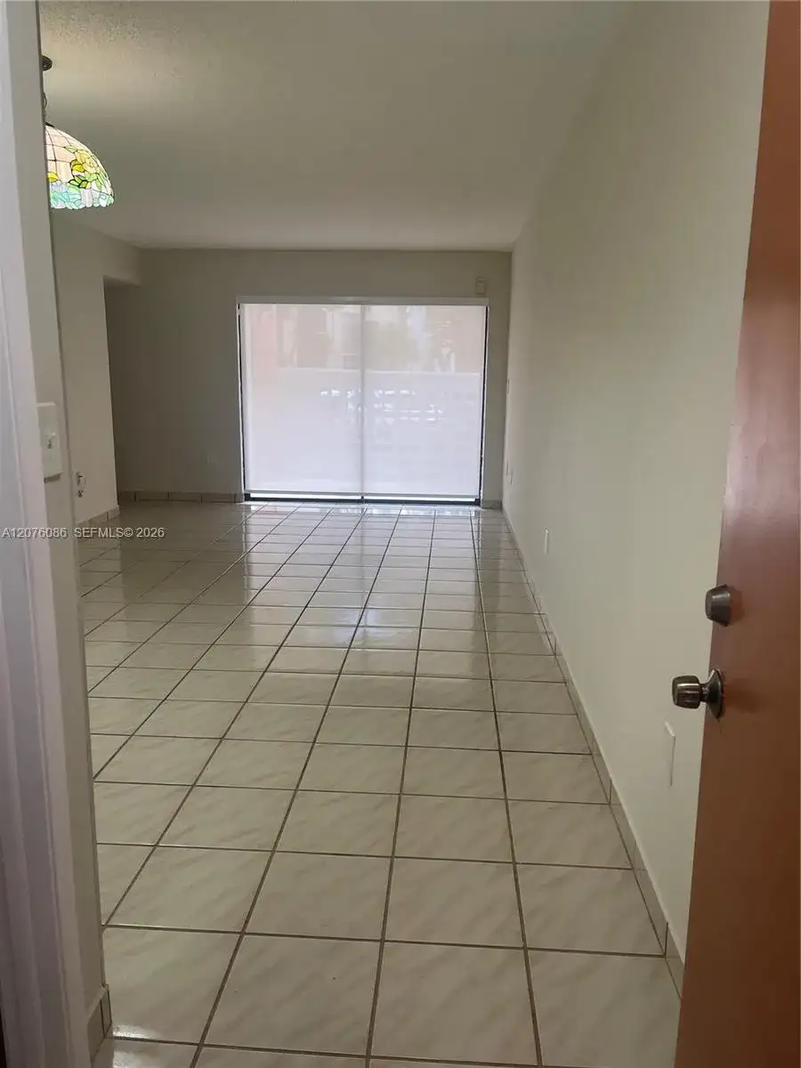 10249 NW 9th St Cir # 8, Miami FL 33172 photo 2