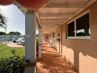 17201 NW 54th Ct, Miami Gardens FL 33055 photo 3