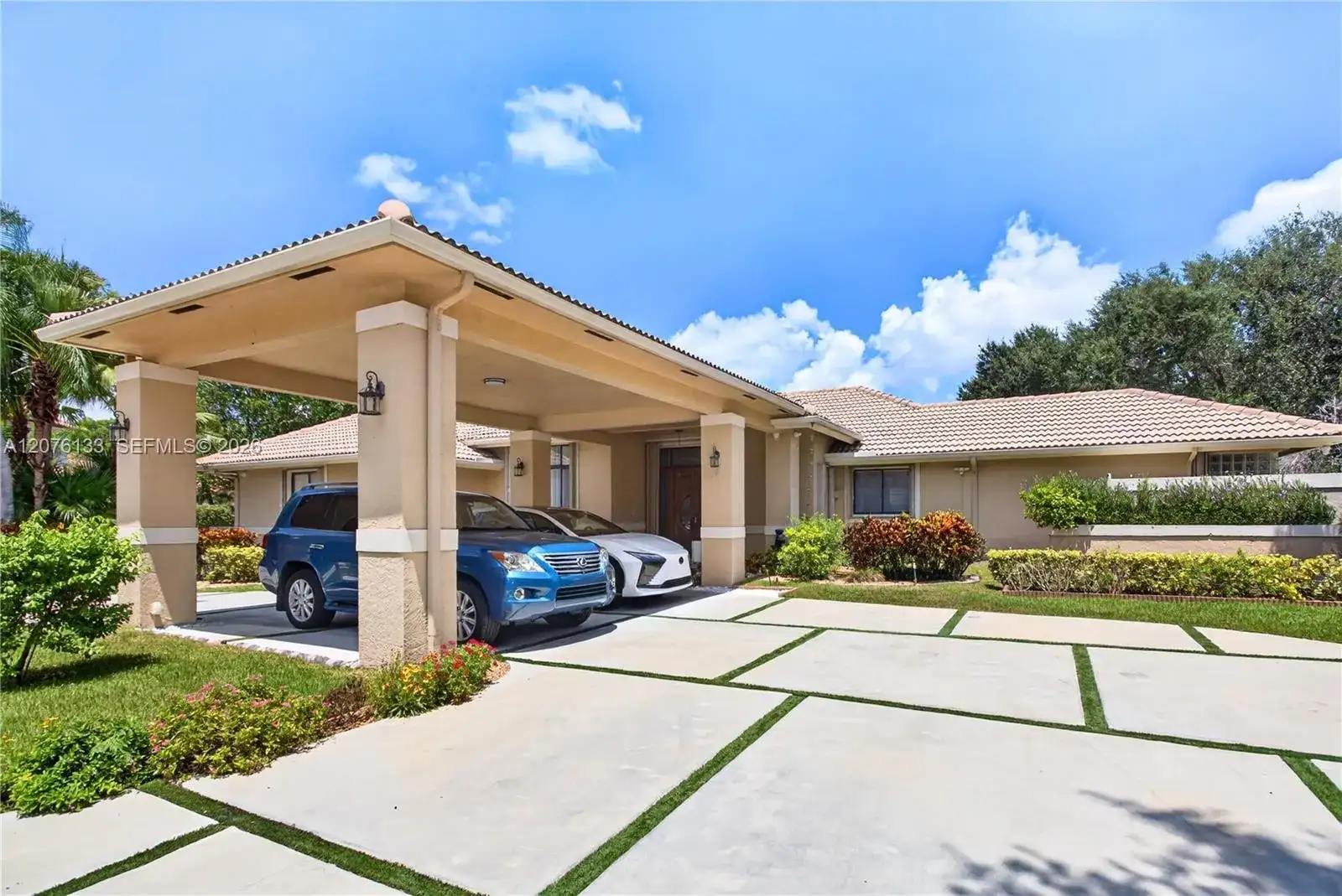 2725 Hunter Rd, Weston FL 33331 photo 3