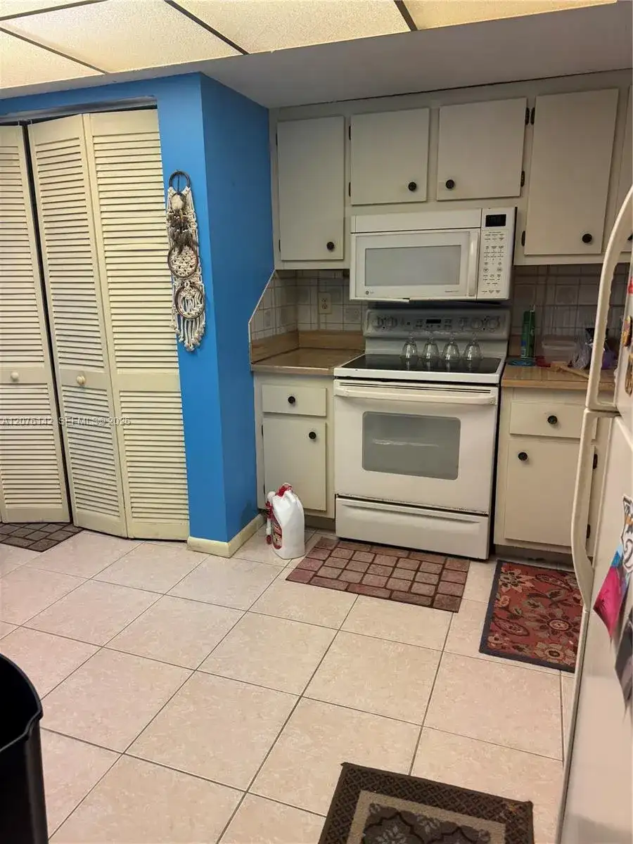 7640 NW 18th St # 104, Margate FL 33063 photo 4