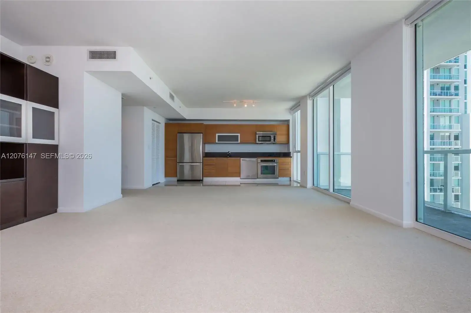 253 NE 2nd St # 3805, Miami FL 33132 photo 5