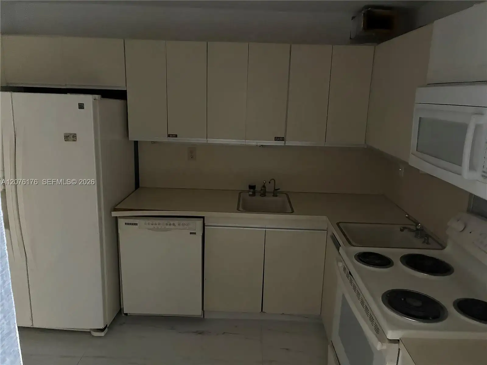 4301 Collins Ave # 402, Miami Beach FL 33140 photo 4