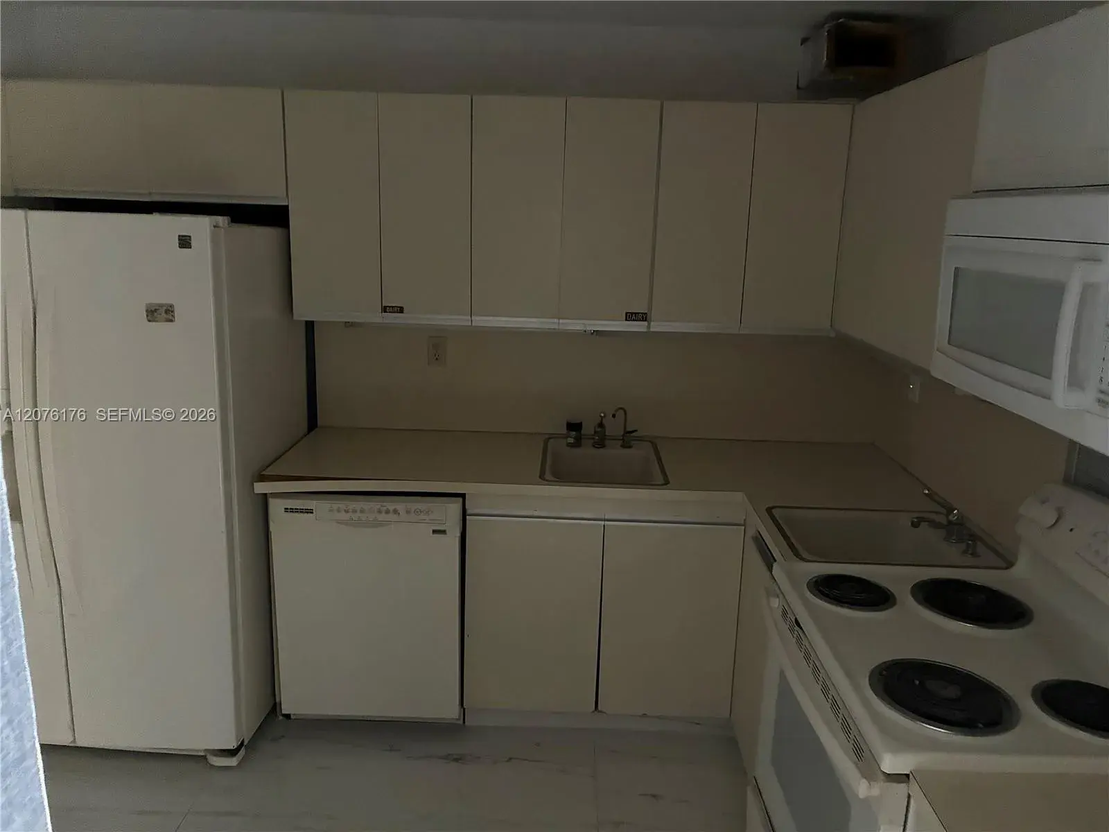 4301 Collins Ave # 402, Miami Beach FL 33140
