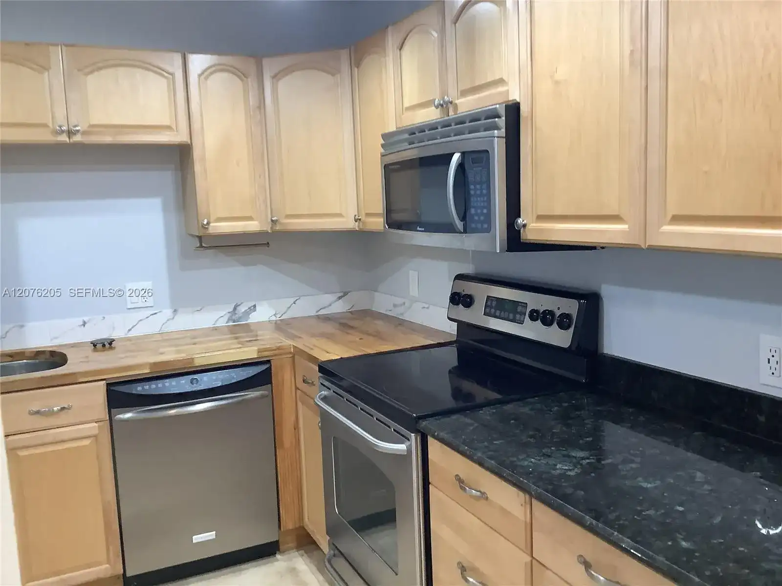 2801 NE 183rd St # 111W, Aventura FL 33160