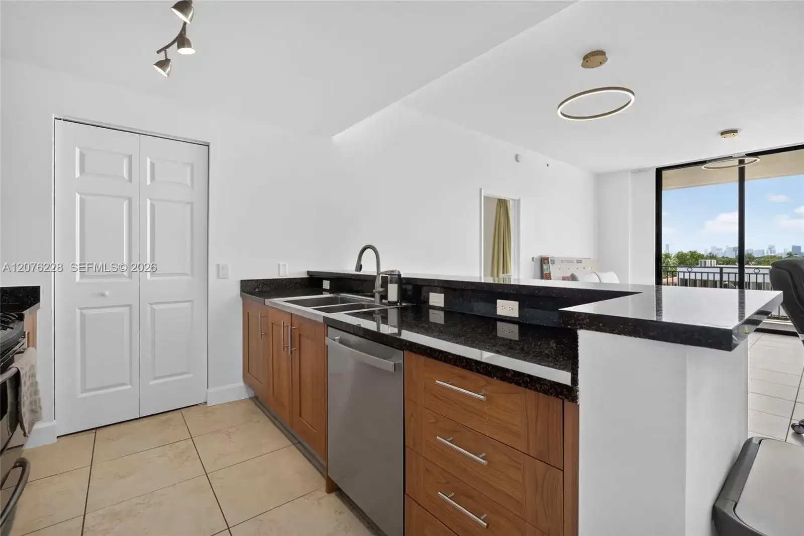 1300 Ponce De Leon Blvd # 405, Coral Gables FL 33134 photo 4