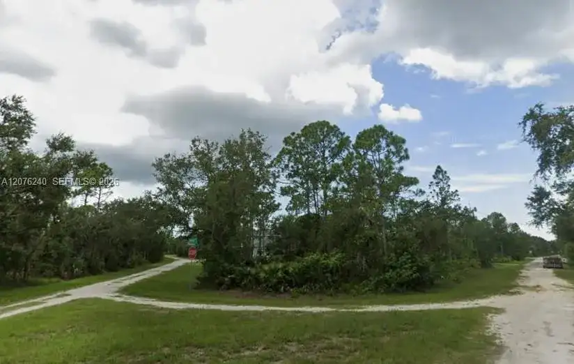 28047 Aloha Dr, Other City - In The State Of Florida FL 33955 photo 4