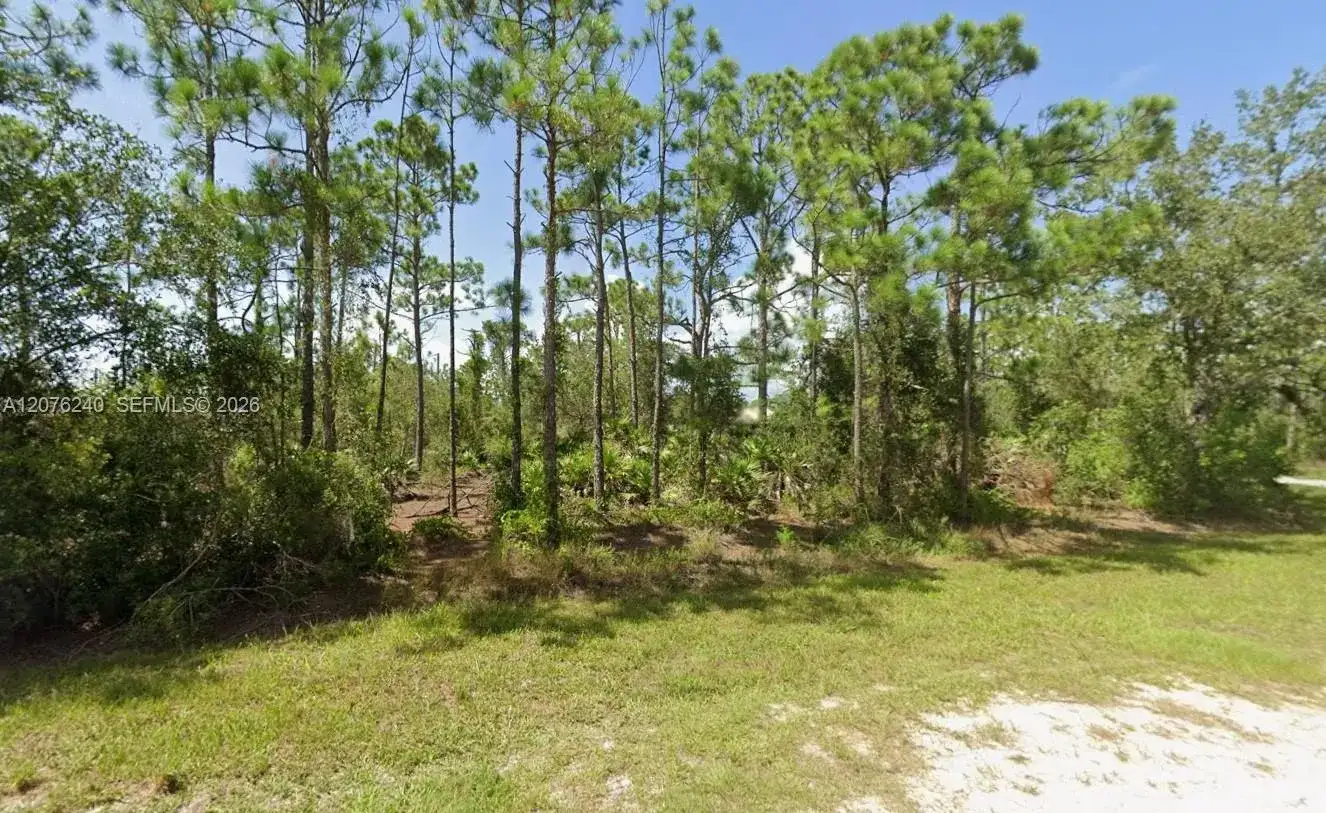 28047 Aloha Dr, Other City - In The State Of Florida FL 33955 photo 5