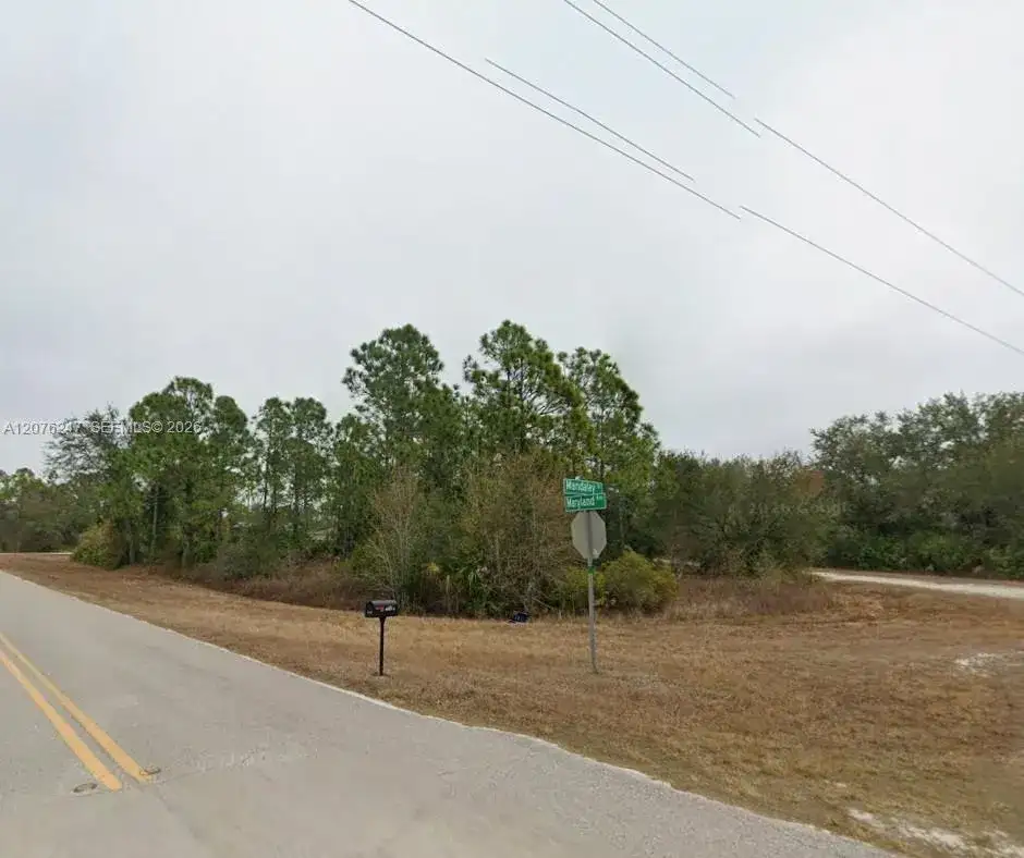 13185 MANDALAY DR, Other City - In The State Of Florida FL 33955 photo 3