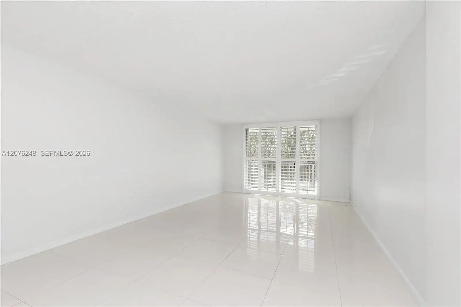 210 Sea View Dr # 207, Key Biscayne FL 33149 photo 2