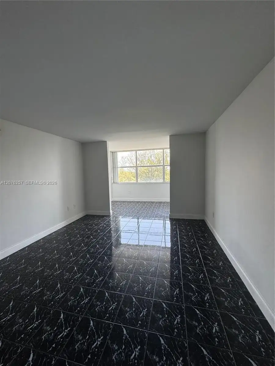 1300 NE Miami Gardens Dr # 803E, Miami FL 33179 photo 4