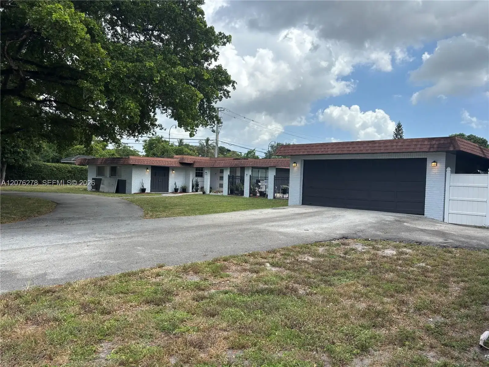 10 SW 46th Ave, Plantation FL 33317
