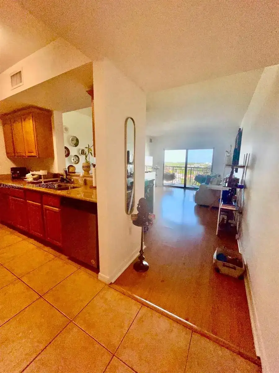 4242 NW 2nd St # 1007, Miami FL 33126 photo 4