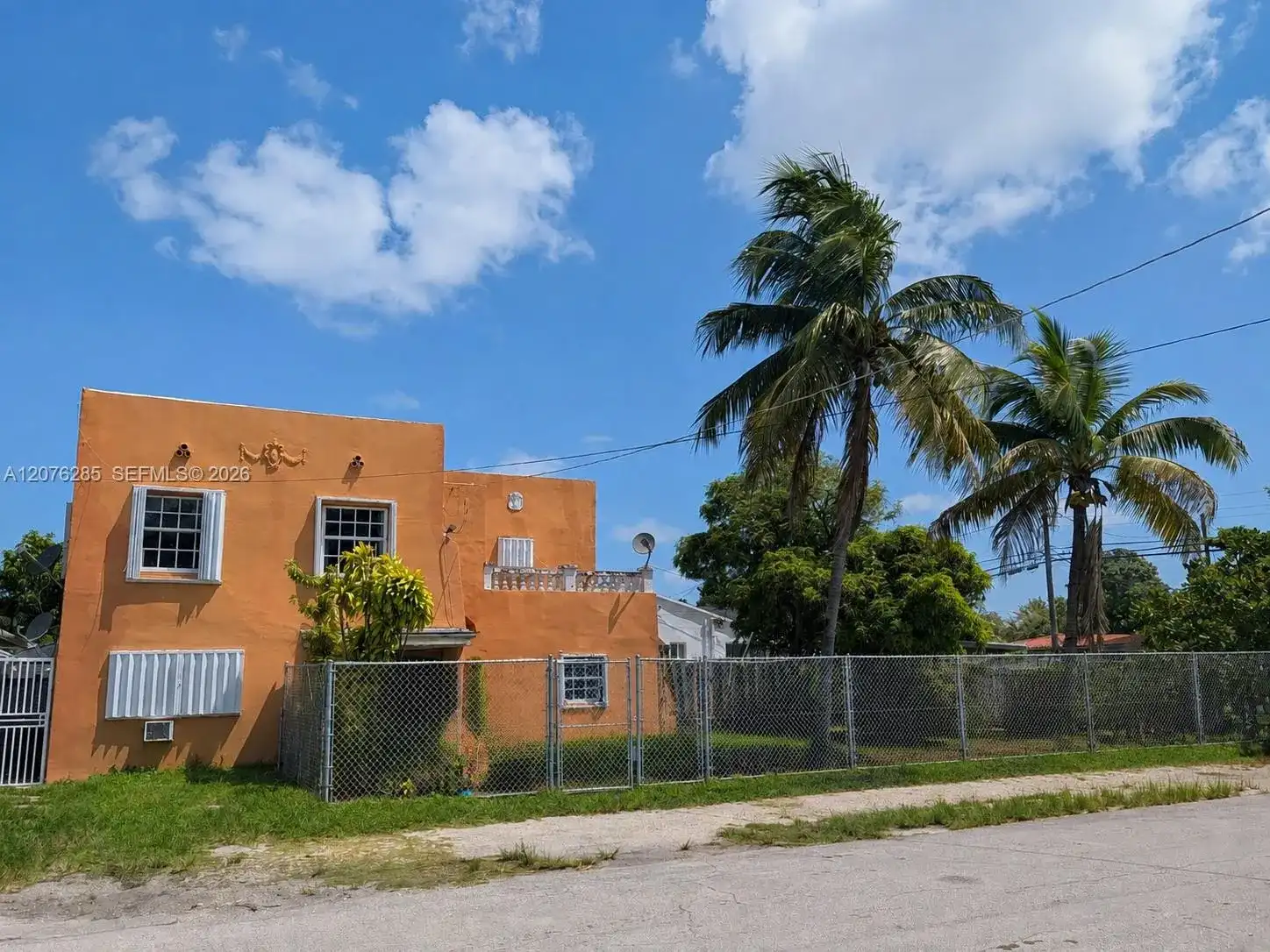 200 NW 34th Ave, Miami FL 33125