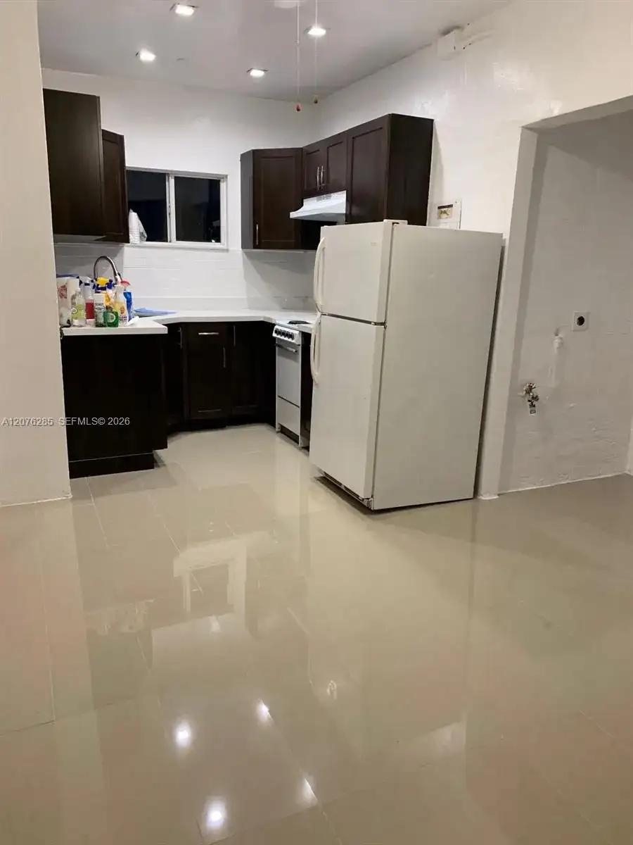 200 NW 34th Ave, Miami FL 33125 photo 4