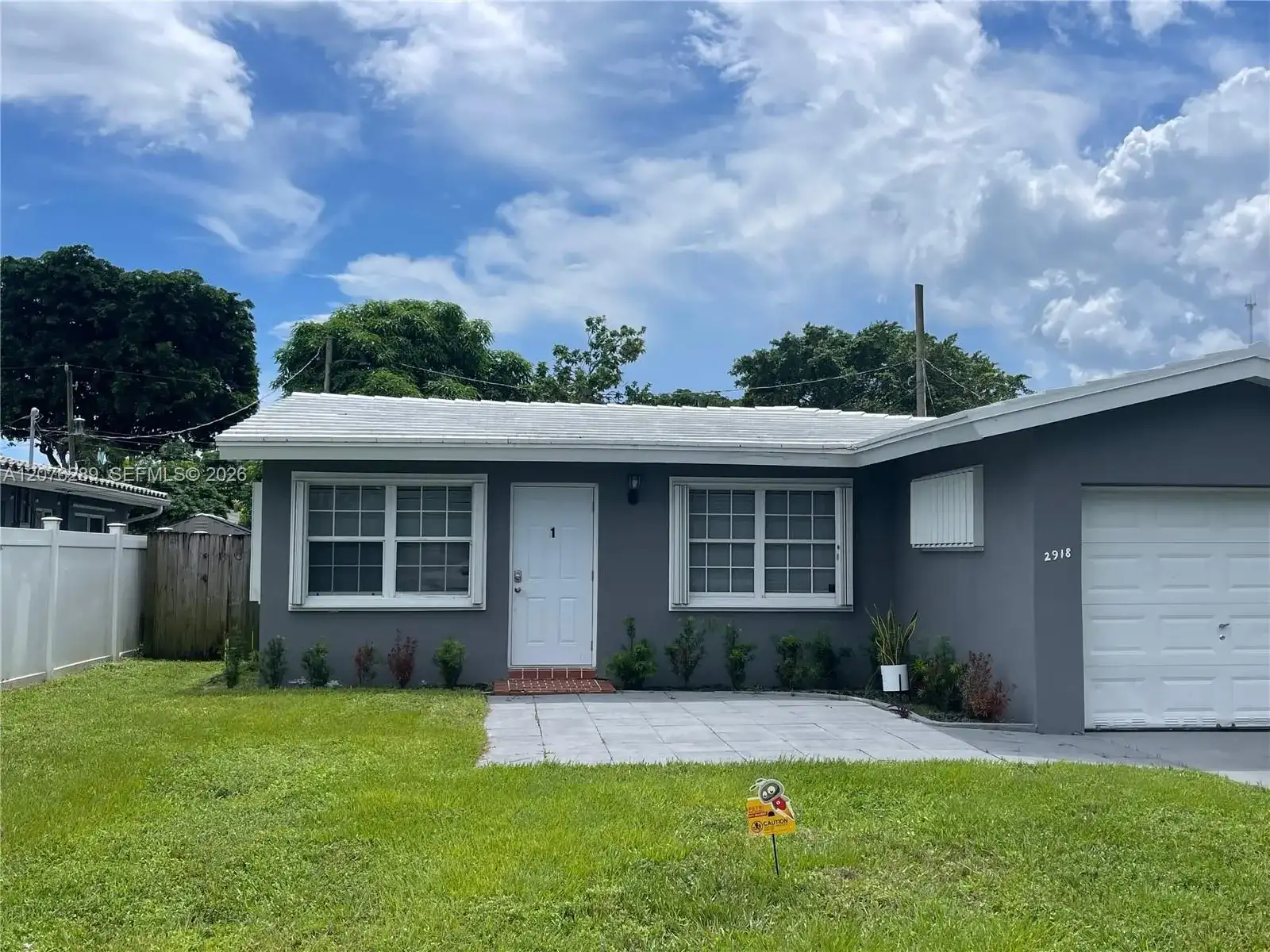 2918 Madison St, Hollywood FL 33020