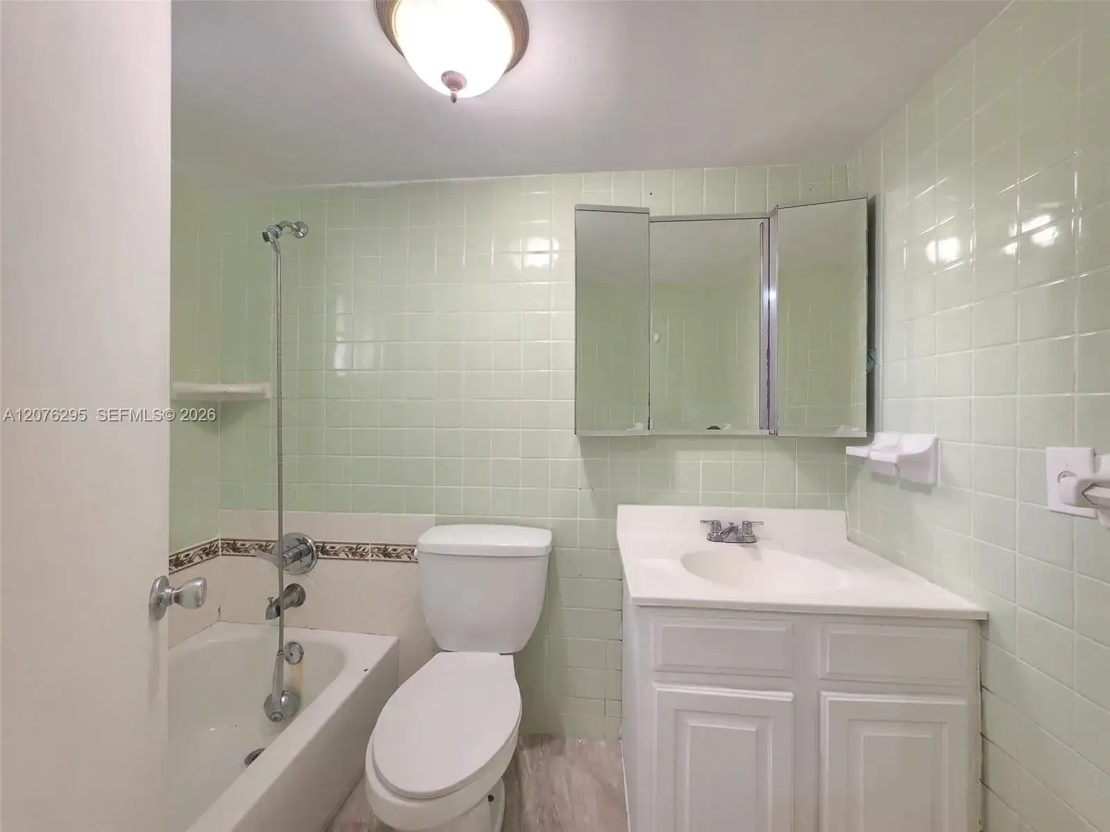 10905 N Kendall Dr # 410, Miami FL 33176 photo 5