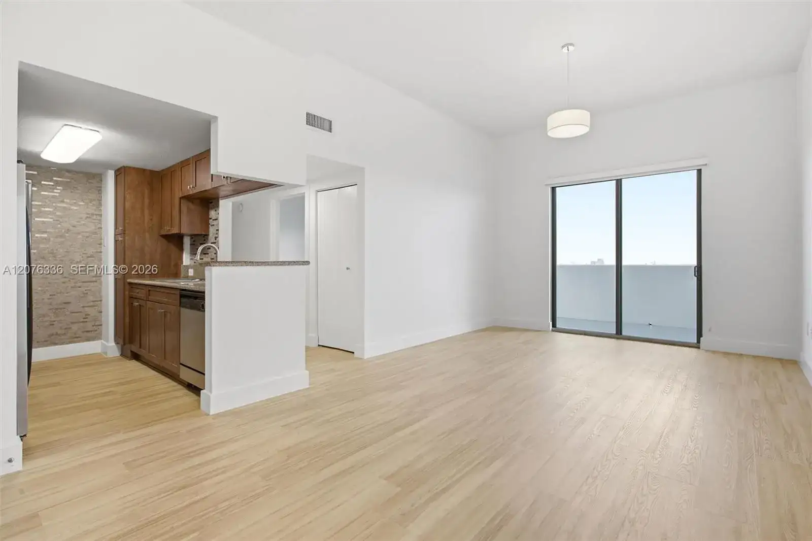 36 NW 6th Ave # 3, Miami FL 33128 photo 2